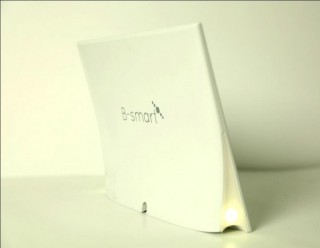 堅(jiān)持探索硬件之路 寶寶樹智能相框真機(jī)圖賞